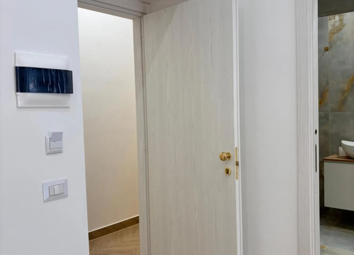 Essentia Home Naples 0*,  Italy