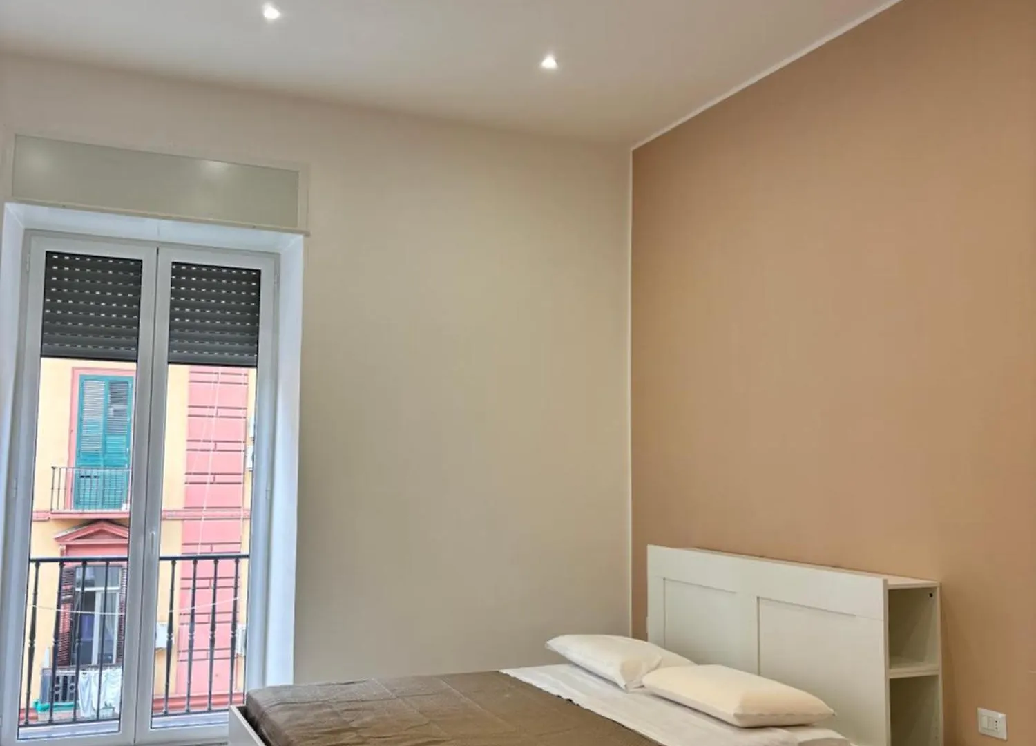 Essentia Home Naples 0*,